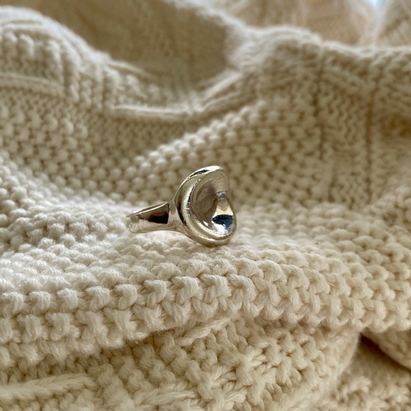 Robert Lee Morris Jewelry - Vintage Robert Lee Morris Sterling Silver Concave Ring - Size 6 - Mid-1970s Era